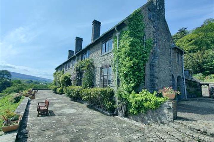 14 escort profiles in Easton-in-Gordano, United Kingdom. Browse companions, services, rates and book online. Incall and outcall available.