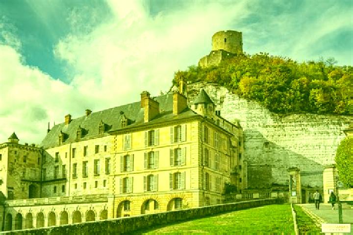 14 escort profiles in Fontaine-la-Guyon, France. Browse companions, services, rates and book online. Incall and outcall available.