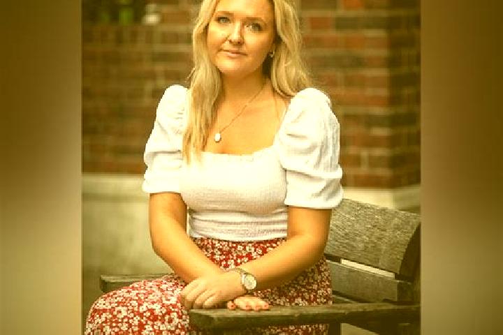 14 escort profiles in Hunmanby, United Kingdom. Browse companions, services, rates and book online. Incall and outcall available.