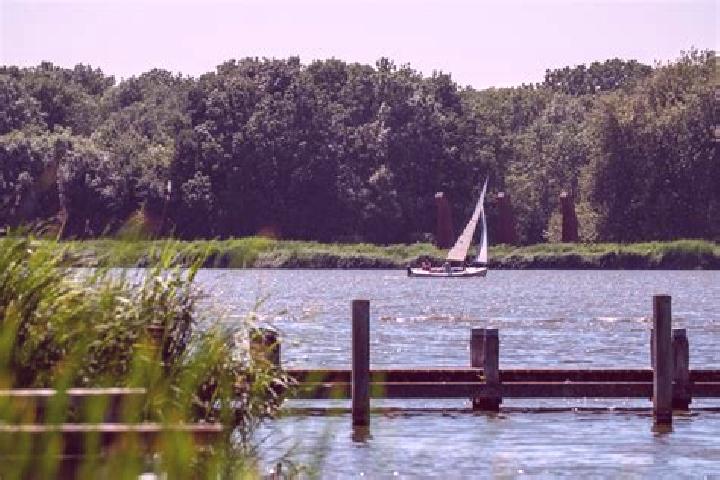 14 escort profiles in Krimpen aan den IJssel, Netherlands. Browse companions, services, rates and book online. Incall and outcall available.