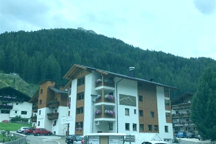 14 escort profiles in Moso in Passiria, Italy. Browse companions, services, rates and book online. Incall and outcall available.