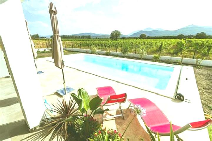 14 escort profiles in Prunelli-di-Fiumorbo, France. Browse companions, services, rates and book online. Incall and outcall available.