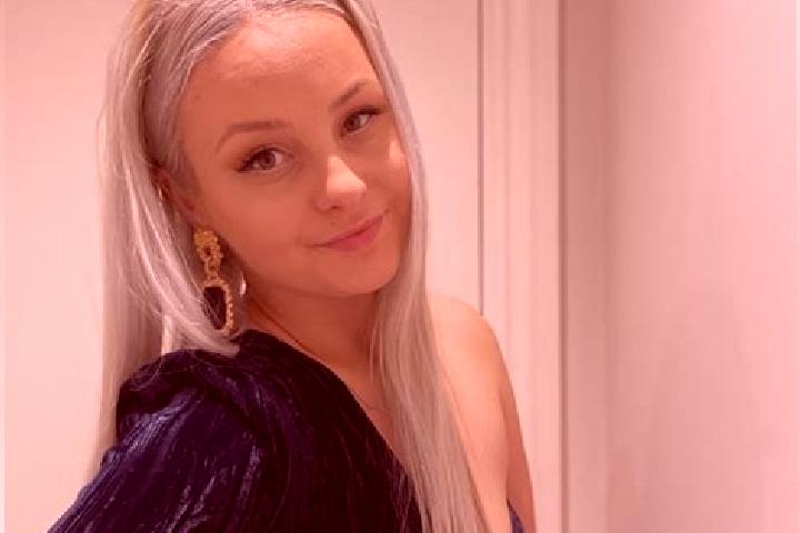 14 escort profiles in Stanion, United Kingdom. Browse companions, services, rates and book online. Incall and outcall available.