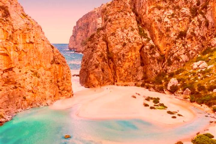 14 escort profiles in Torrent de Cinca / Torrente de Cinca, Spain. Browse companions, services, rates and book online. Incall and outcall available.
