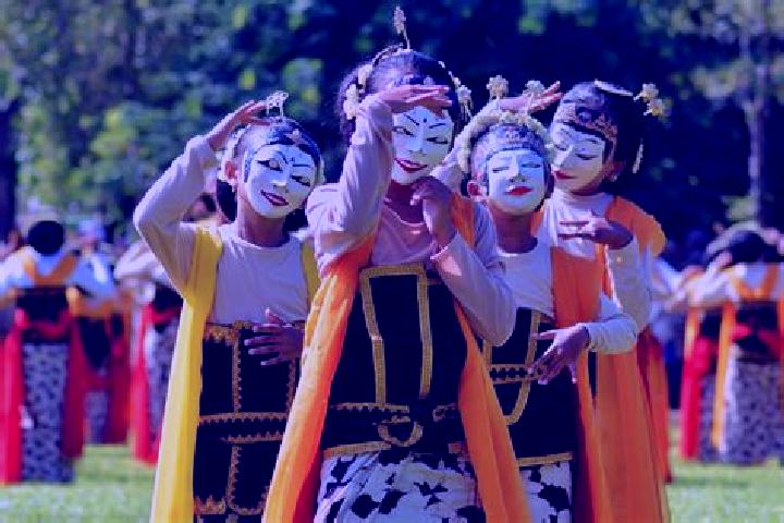 15 escort profiles in Banjar Tegal, Indonesia. Browse companions, services, rates and book online. Incall and outcall available.