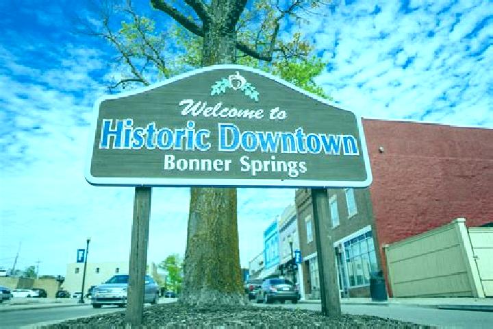 15 escort profiles in Bonner Springs, United States. Browse companions, services, rates and book online. Incall and outcall available.