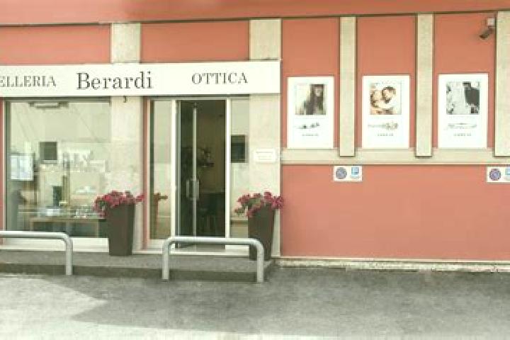15 escort profiles in Coniolo Bricco, Italy. Browse companions, services, rates and book online. Incall and outcall available.