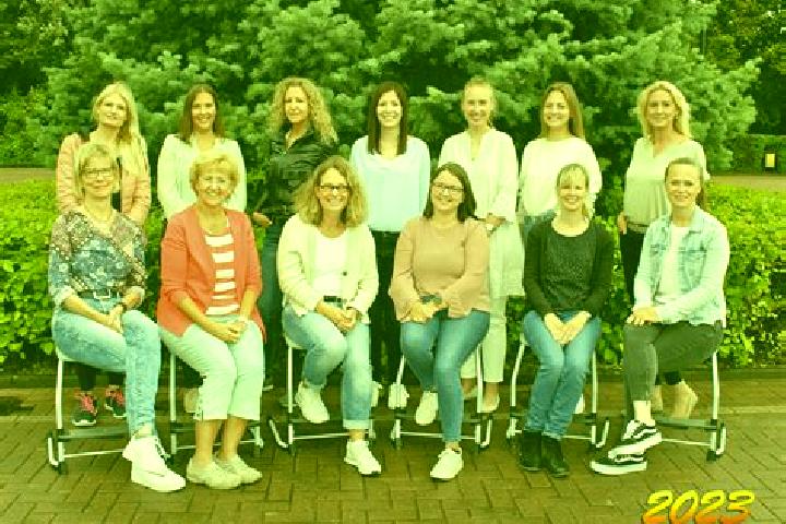 15 escort profiles in Dettelbach, Germany. Browse companions, services, rates and book online. Incall and outcall available.