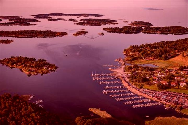 15 escort profiles in Kristinehamn, Sweden. Browse companions, services, rates and book online. Incall and outcall available.
