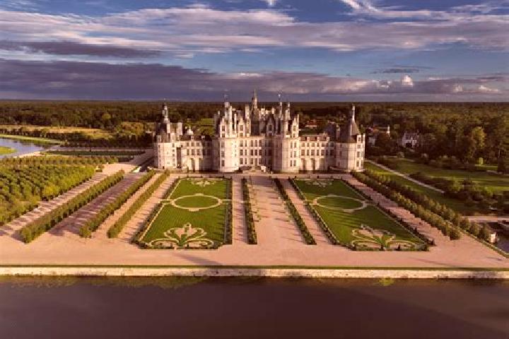 15 escort profiles in Lavault-Sainte-Anne, France. Browse companions, services, rates and book online. Incall and outcall available.