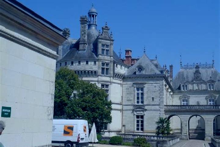 15 escort profiles in Le Lude, France. Browse companions, services, rates and book online. Incall and outcall available.