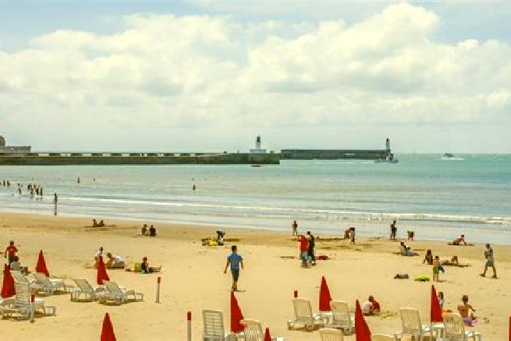 15 escort profiles in Les Sables-d Olonne, France. Browse companions, services, rates and book online. Incall and outcall available.
