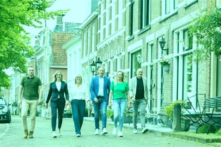 15 escort profiles in Lippenhuizen, Netherlands. Browse companions, services, rates and book online. Incall and outcall available.