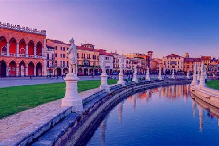 15 escort profiles in Prato Comune, Italy. Browse companions, services, rates and book online. Incall and outcall available.