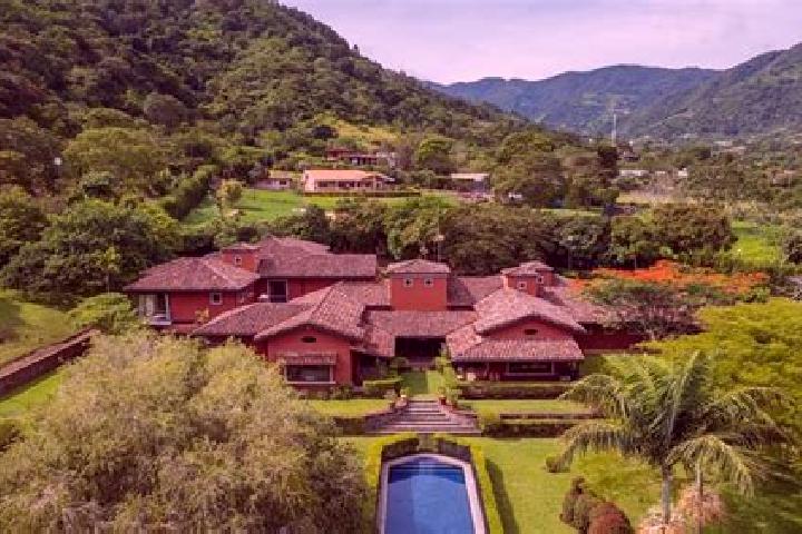 15 escort profiles in Salitral, Costa Rica. Browse companions, services, rates and book online. Incall and outcall available.