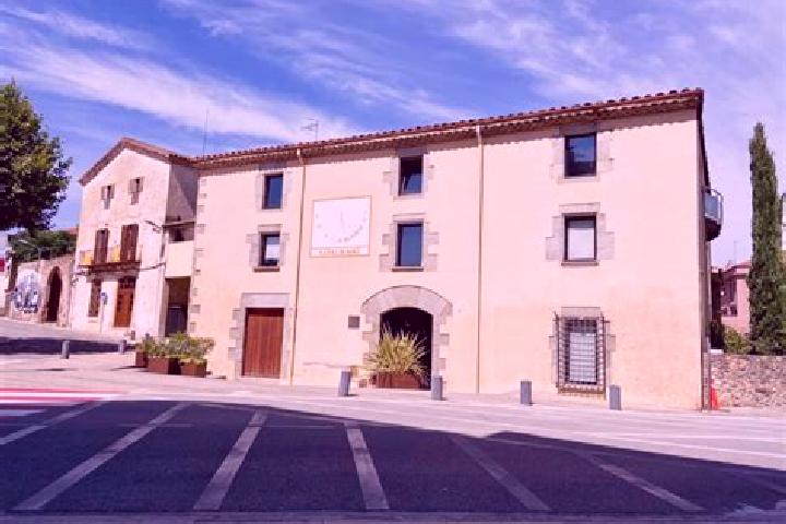 15 escort profiles in Sant Pere de Vilamajor, Spain. Browse companions, services, rates and book online. Incall and outcall available.