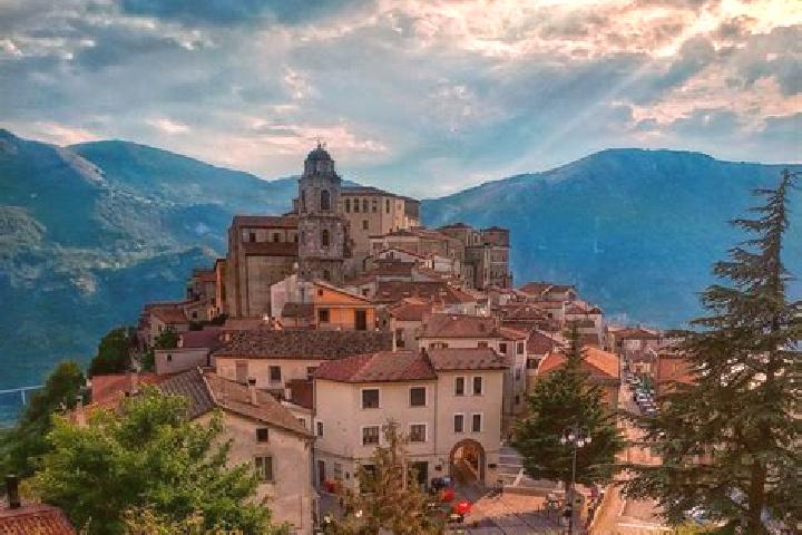 15 escort profiles in Savoia di Lucania, Italy. Browse companions, services, rates and book online. Incall and outcall available.