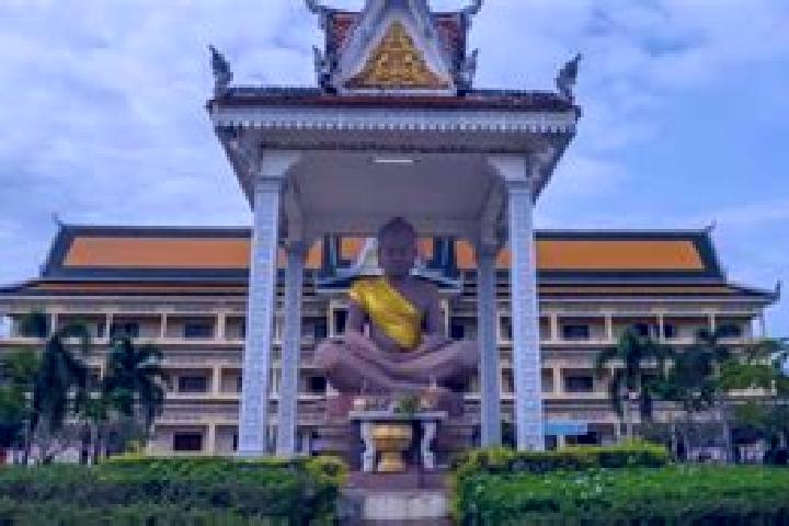 15 escort profiles in Svay Teab, Cambodia. Browse companions, services, rates and book online. Incall and outcall available.
