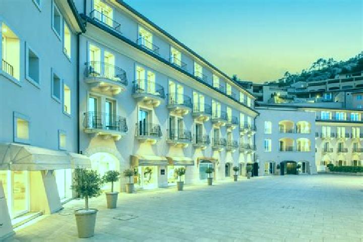 15 escort profiles in Tivoli, Italy. Browse companions, services, rates and book online. Incall and outcall available.