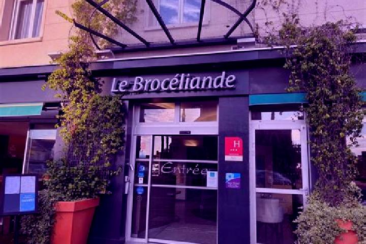 6 escort profiles in Bedee, France. Browse companions, services, rates and book online. Incall and outcall available.