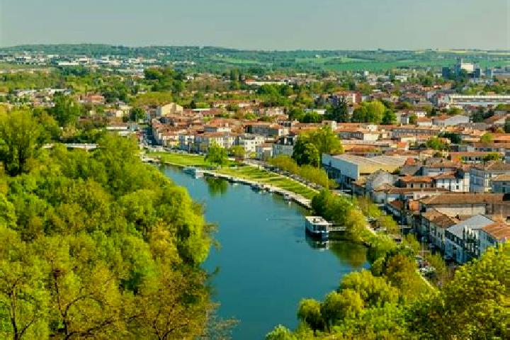 6 escort profiles in Bourg-Charente, France. Browse companions, services, rates and book online. Incall and outcall available.