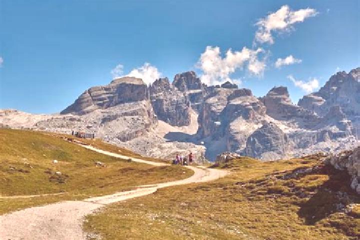 6 escort profiles in Carmignano di Brenta, Italy. Browse companions, services, rates and book online. Incall and outcall available.