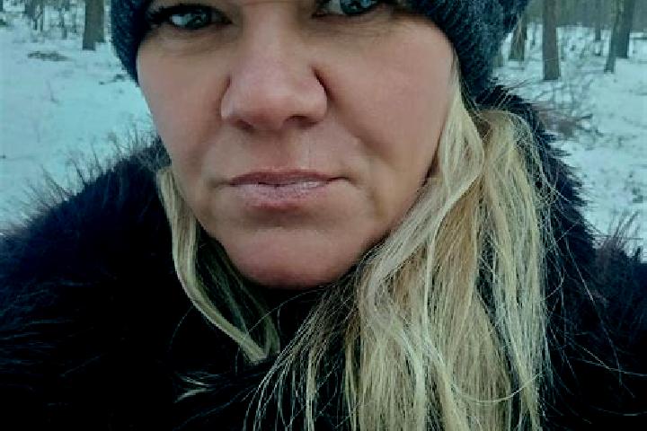 6 escort profiles in Gniew, Poland. Browse companions, services, rates and book online. Incall and outcall available.