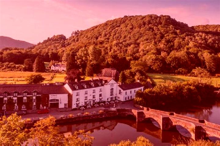 6 escort profiles in Heddon on the Wall, United Kingdom. Browse companions, services, rates and book online. Incall and outcall available.
