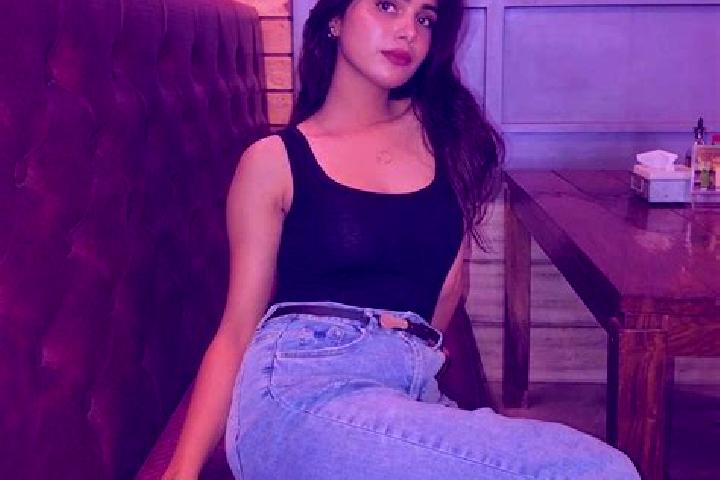 6 escort profiles in Kadiganahalli, India. Browse companions, services, rates and book online. Incall and outcall available.