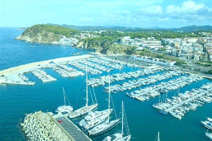6 escort profiles in la Marina de Port, Spain. Browse companions, services, rates and book online. Incall and outcall available.