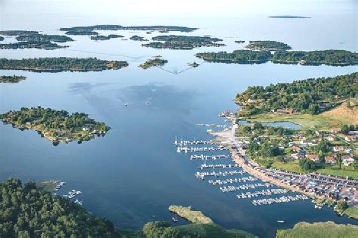 6 escort profiles in Laholm, Sweden. Browse companions, services, rates and book online. Incall and outcall available.
