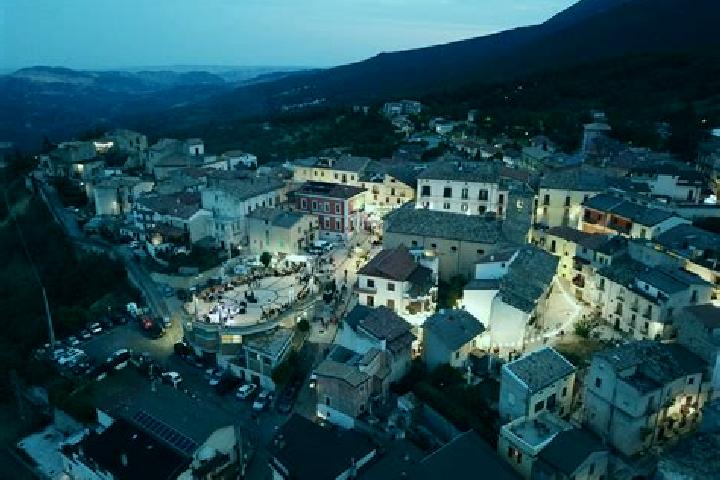 6 escort profiles in Lama dei Peligni, Italy. Browse companions, services, rates and book online. Incall and outcall available.