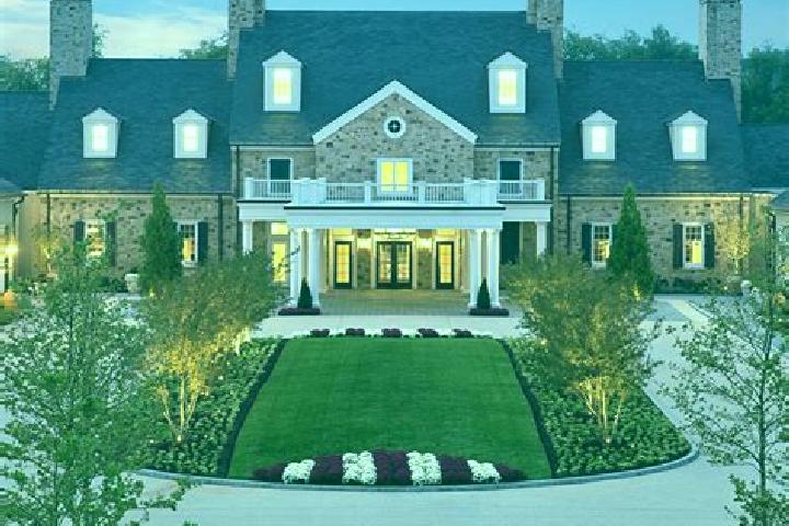 6 escort profiles in Middleburg, United States. Browse companions, services, rates and book online. Incall and outcall available.