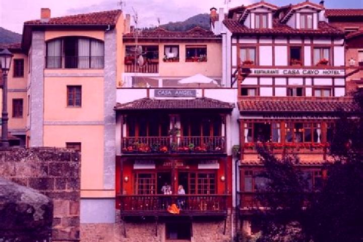 6 escort profiles in Potes, Spain. Browse companions, services, rates and book online. Incall and outcall available.