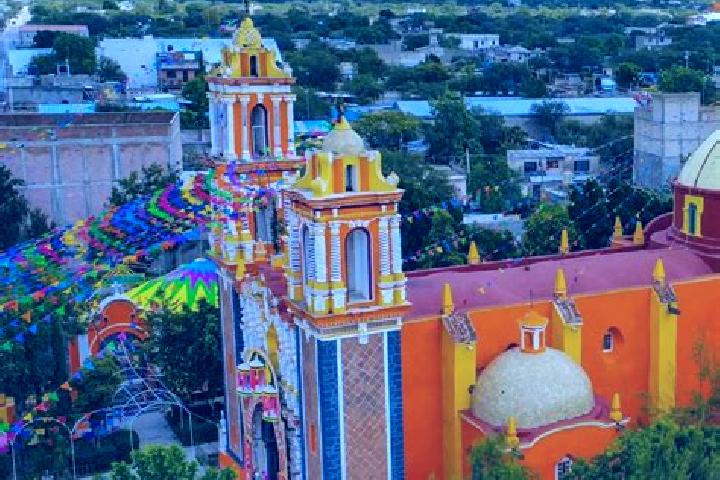 6 escort profiles in San Marcos Tlacoyalco, Mexico. Browse companions, services, rates and book online. Incall and outcall available.