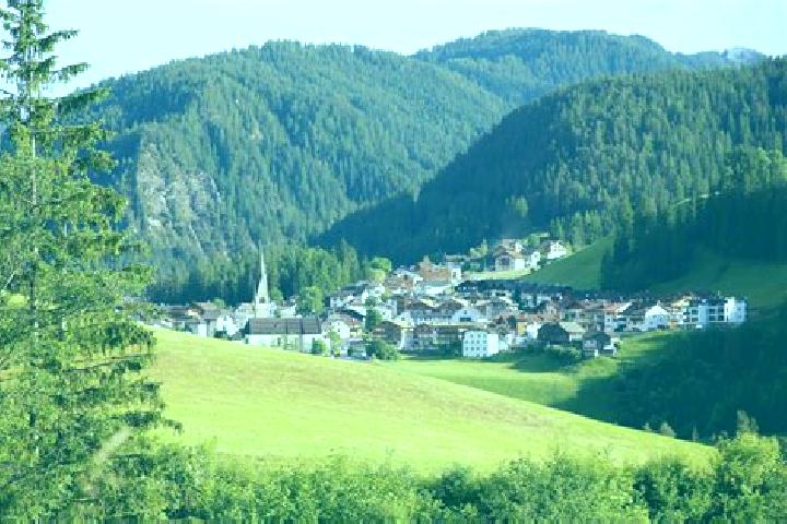 6 escort profiles in San Martino in Badia, Italy. Browse companions, services, rates and book online. Incall and outcall available.