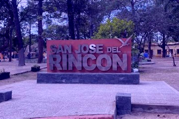 6 escort profiles in Santa Cruz del Rincon, Mexico. Browse companions, services, rates and book online. Incall and outcall available.