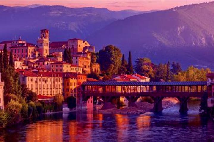 6 escort profiles in Seren del Grappa, Italy. Browse companions, services, rates and book online. Incall and outcall available.