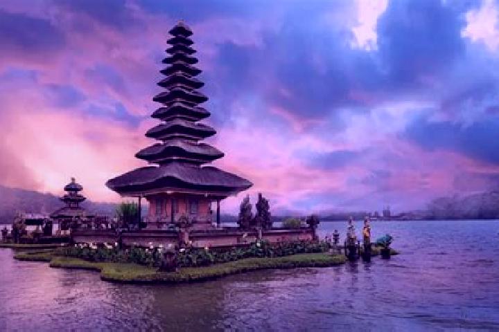 6 escort profiles in Sukasada, Indonesia. Browse companions, services, rates and book online. Incall and outcall available.