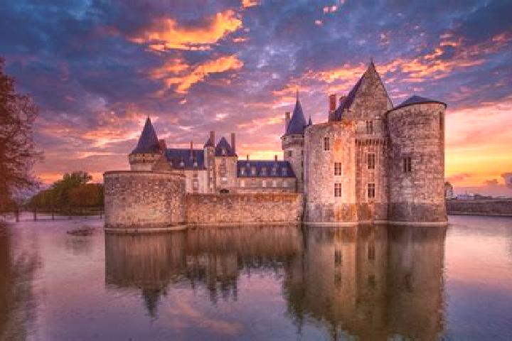 6 escort profiles in Varennes-sur-Loire, France. Browse companions, services, rates and book online. Incall and outcall available.