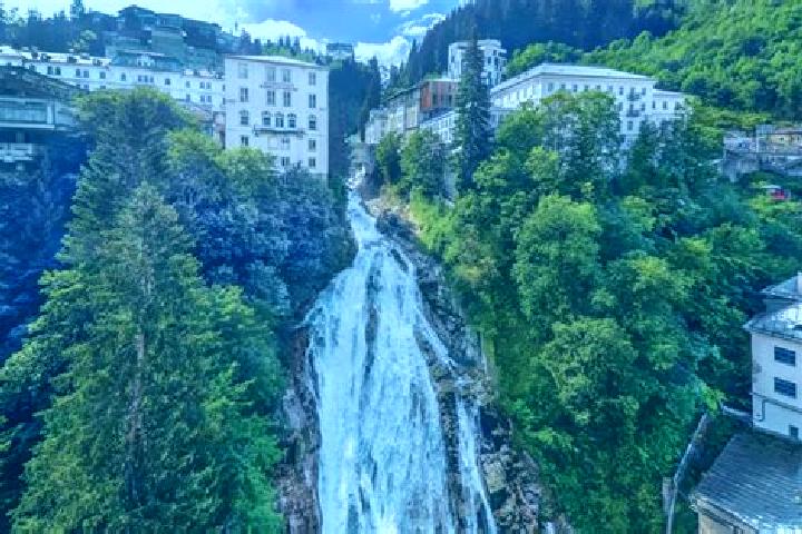 7 escort profiles in Bad Gastein, Austria. Browse companions, services, rates and book online. Incall and outcall available.
