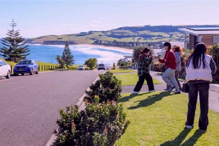 7 escort profiles in Gerringong, Australia. Browse companions, services, rates and book online. Incall and outcall available.