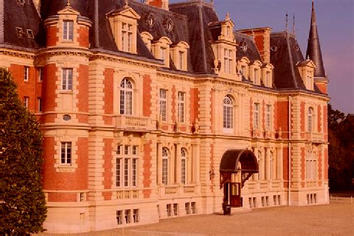 7 escort profiles in Ivoy-le-Pre, France. Browse companions, services, rates and book online. Incall and outcall available.