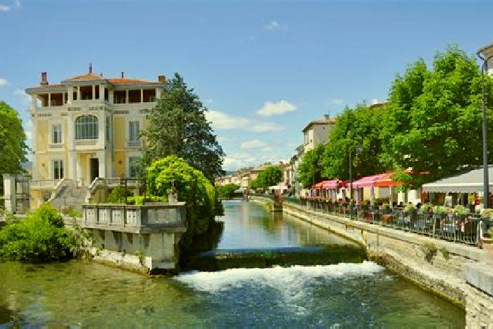 7 escort profiles in L Isle-sur-la-Sorgue, France. Browse companions, services, rates and book online. Incall and outcall available.