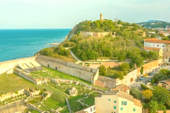 7 escort profiles in Palaia, Italy. Browse companions, services, rates and book online. Incall and outcall available.
