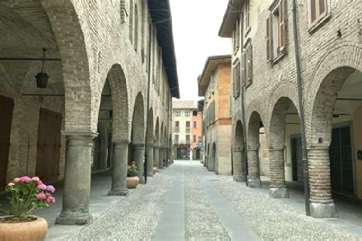 7 escort profiles in Romano di Lombardia, Italy. Browse companions, services, rates and book online. Incall and outcall available.