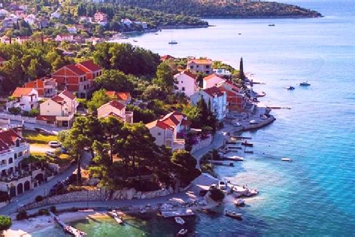 7 escort profiles in Slano, Croatia. Browse companions, services, rates and book online. Incall and outcall available.