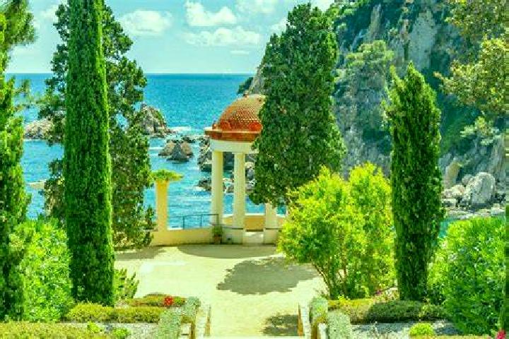8 escort profiles in Blanes, Spain. Browse companions, services, rates and book online. Incall and outcall available.