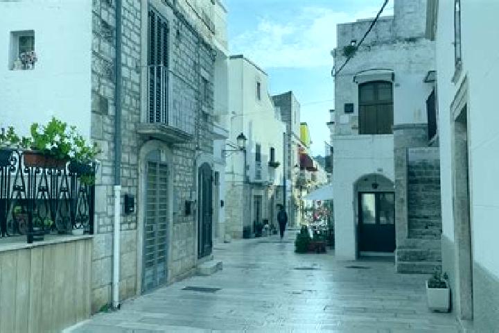 8 escort profiles in Cassano delle Murge, Italy. Browse companions, services, rates and book online. Incall and outcall available.