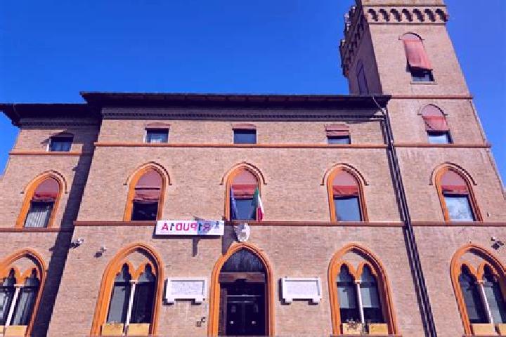 8 escort profiles in Castelfranco Emilia, Italy. Browse companions, services, rates and book online. Incall and outcall available.